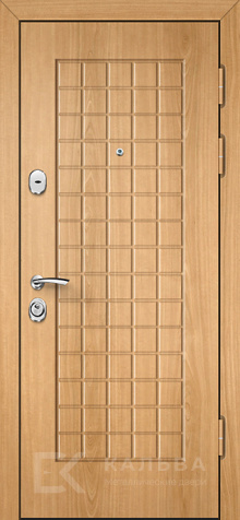 Фото «Железная дверь белая волна с полосами внутри дуб решётка №63»